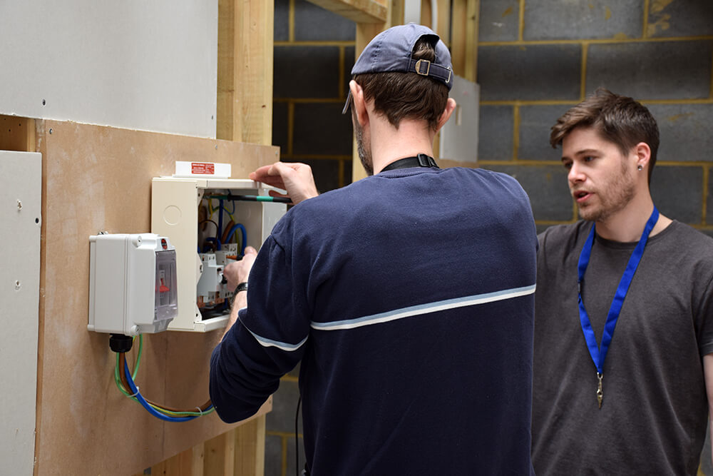 craig case study - electrician courses 4u