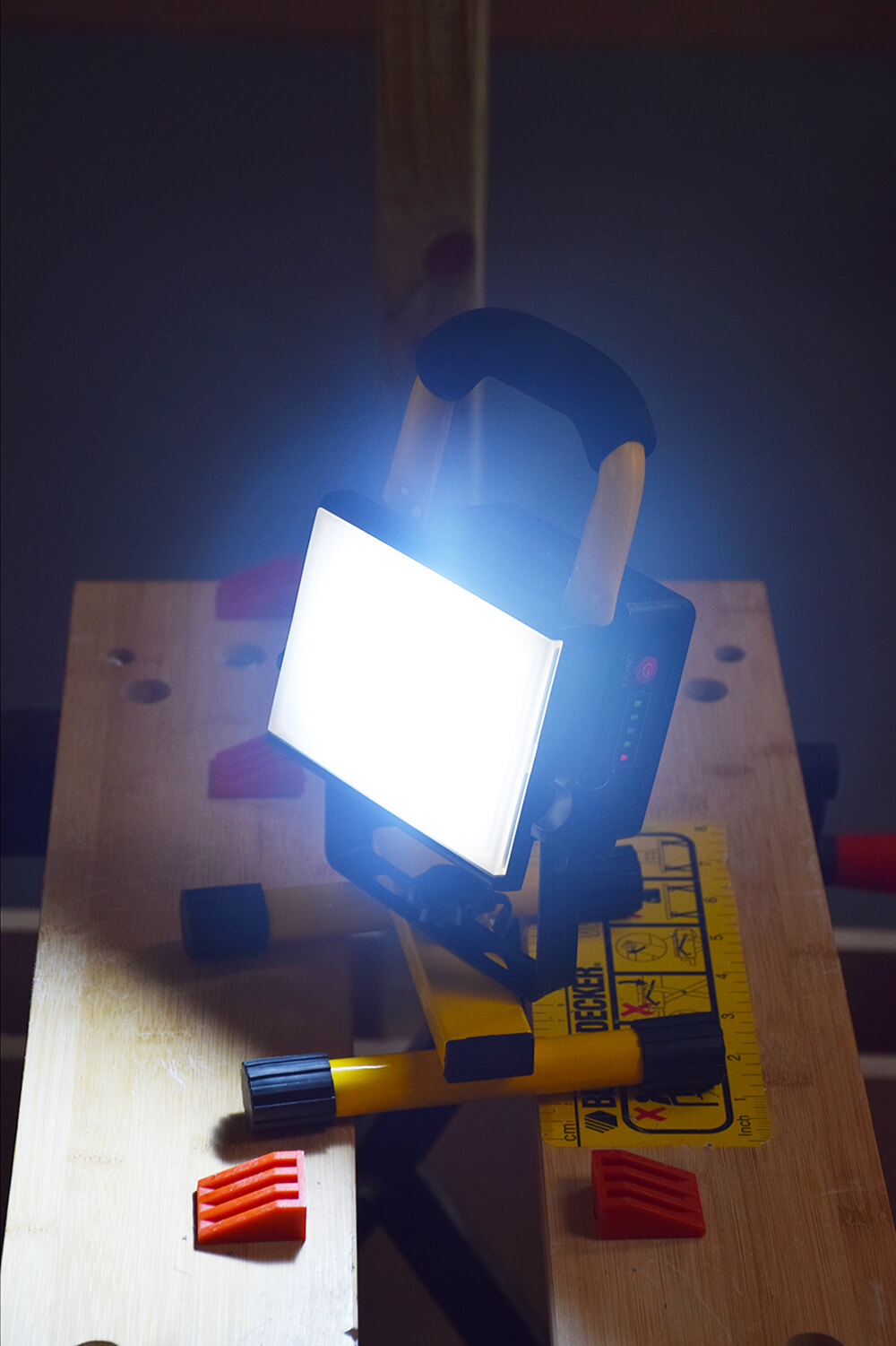 diall led rechargeable worklight expert tool review