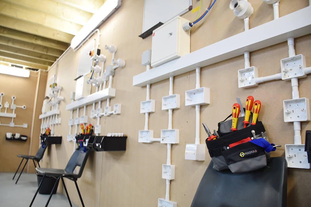 electrician courses 4u - training facilities