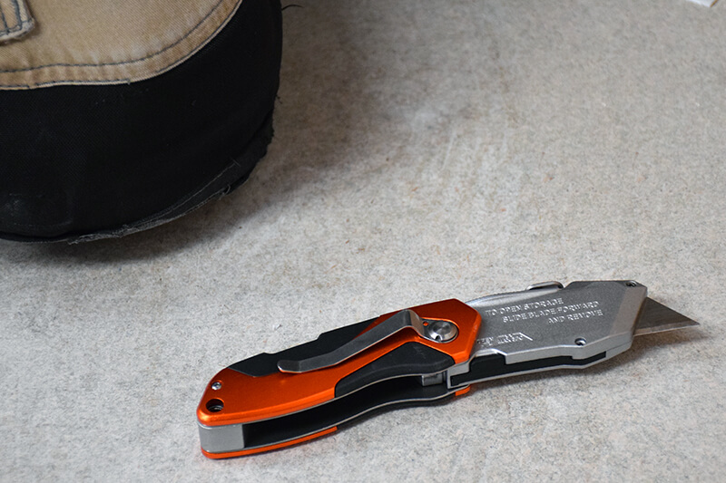 klein-tools-auto-loading-utility-knife